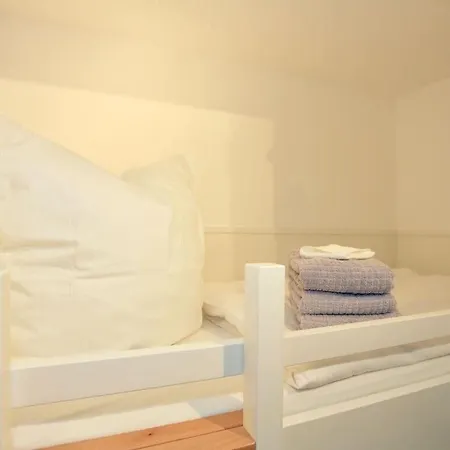 בית נופש With Terrace *