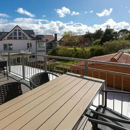 Vakantiehuis With Terrace Juist